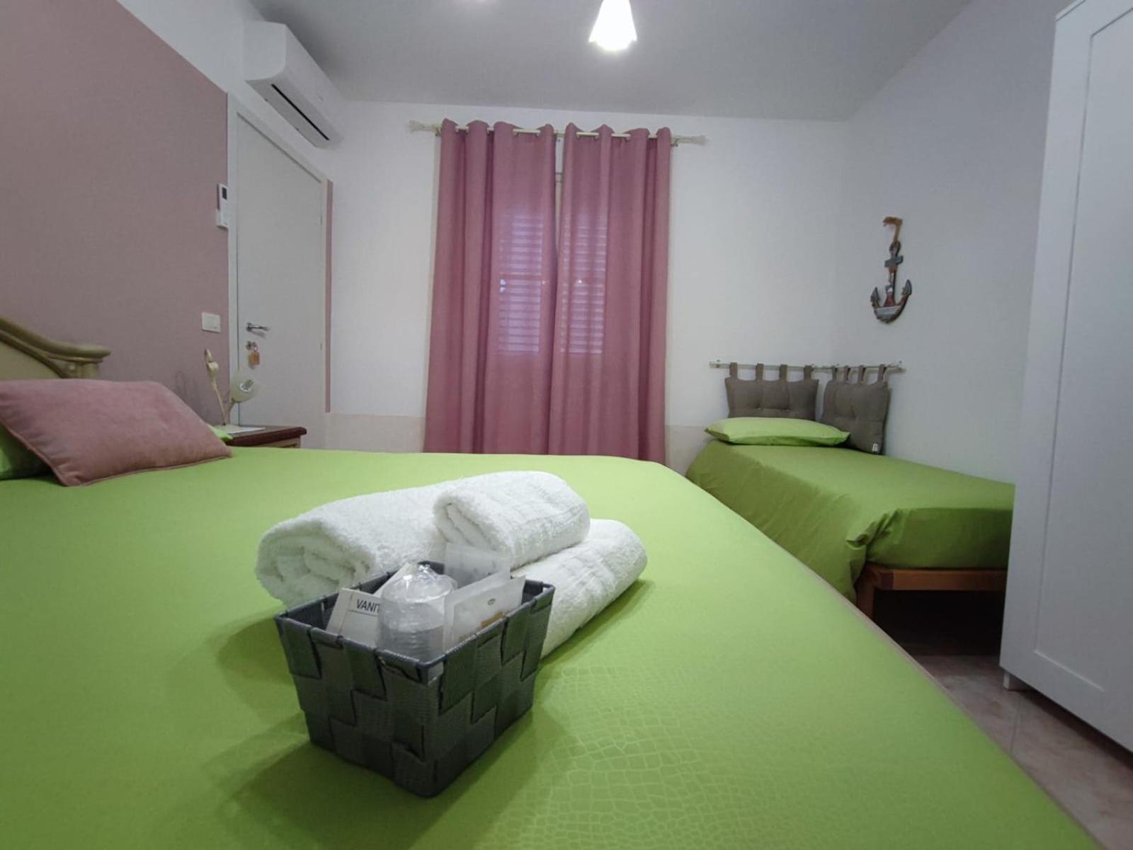 Casetta Ggg Sant'Eufemia Lamezia Luaran gambar